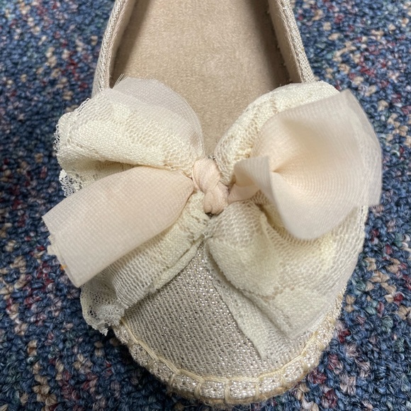 Preloved Cliffs by White Mountain Bow Espadrilles Slingback Sz 7M Gold Tan Beige - Picture 2 of 11